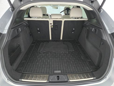 Used 2023 Jaguar F-PACE S AWD/4WD image 16