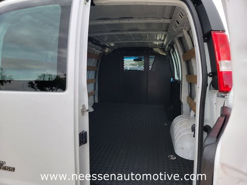 Used 2023 Chevrolet Express 2500 w/ Driver Convenience Package image 13