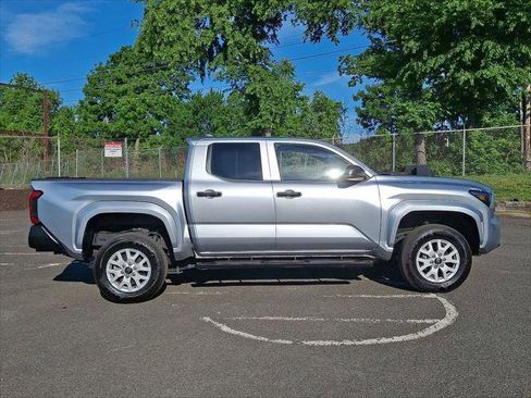 Certified 2025 Toyota Tacoma SR RWD image 27