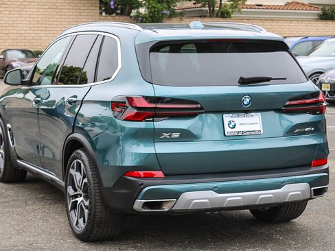 Certified 2026 BMW X5 xDrive50e w/ Parking Assistance Package AWD/4WD image 4