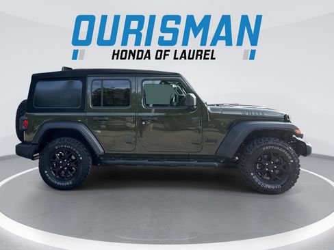 Used 2022 Jeep Wrangler Unlimited Sport AWD/4WD image 9