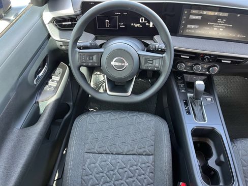 Certified 2025 Nissan Kicks SV image 13