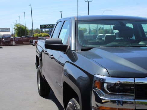 Used 2018 Chevrolet Silverado 1500 W/T w/ Trailering Package AWD/4WD image 9