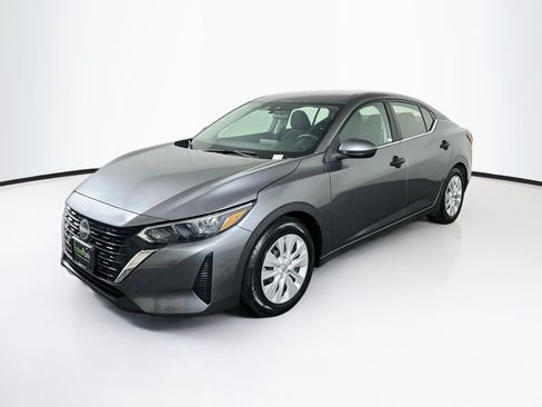 Used 2024 Nissan Sentra S FWD image 3