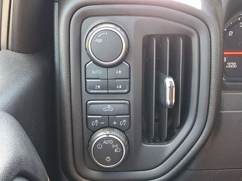 Used 2019 Chevrolet Silverado 1500 Custom Trail Boss w/ Custom Convenience Package AWD/4WD image 24