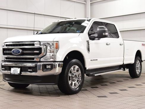Used 2022 Ford F350 Lariat w/ Lariat Ultimate Package AWD/4WD image 3