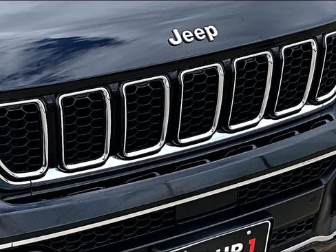 Used 2021 Jeep Grand Cherokee L Overland w/ Luxury Tech Group IV RWD image 58