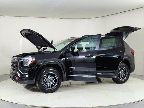New 2026 GMC Terrain AT4 image 10