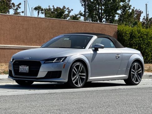 Used 2017 Audi TT 2.0T AWD/4WD image 8