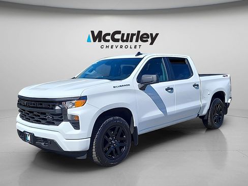 Used 2024 Chevrolet Silverado 1500 Custom AWD/4WD image 3