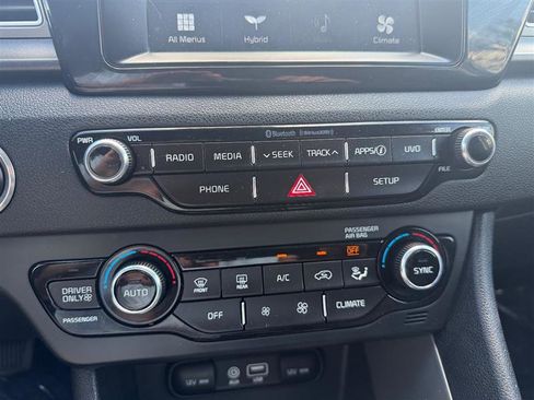 Used 2019 Kia Niro LX FWD image 17