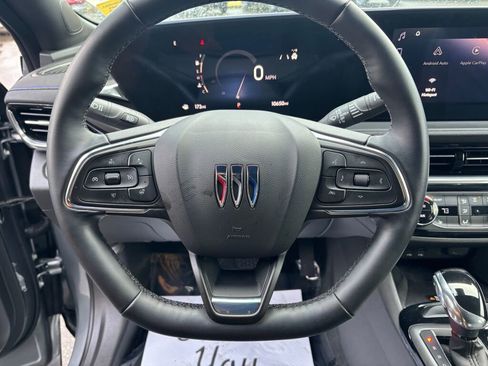 Used 2024 Buick Envista Sport Touring w/ Convenience I Package image 17