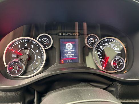 Used 2025 RAM 1500 Big Horn image 9