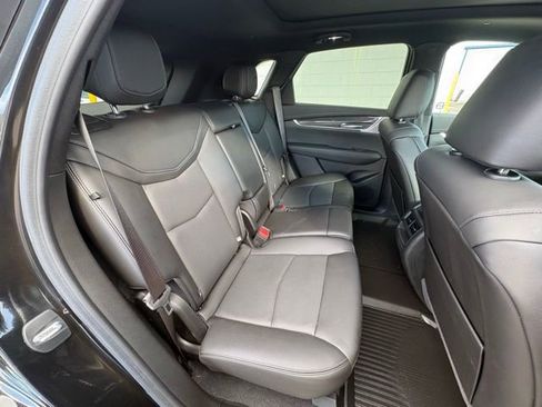 Used 2024 Cadillac XT5 Sportv image 38