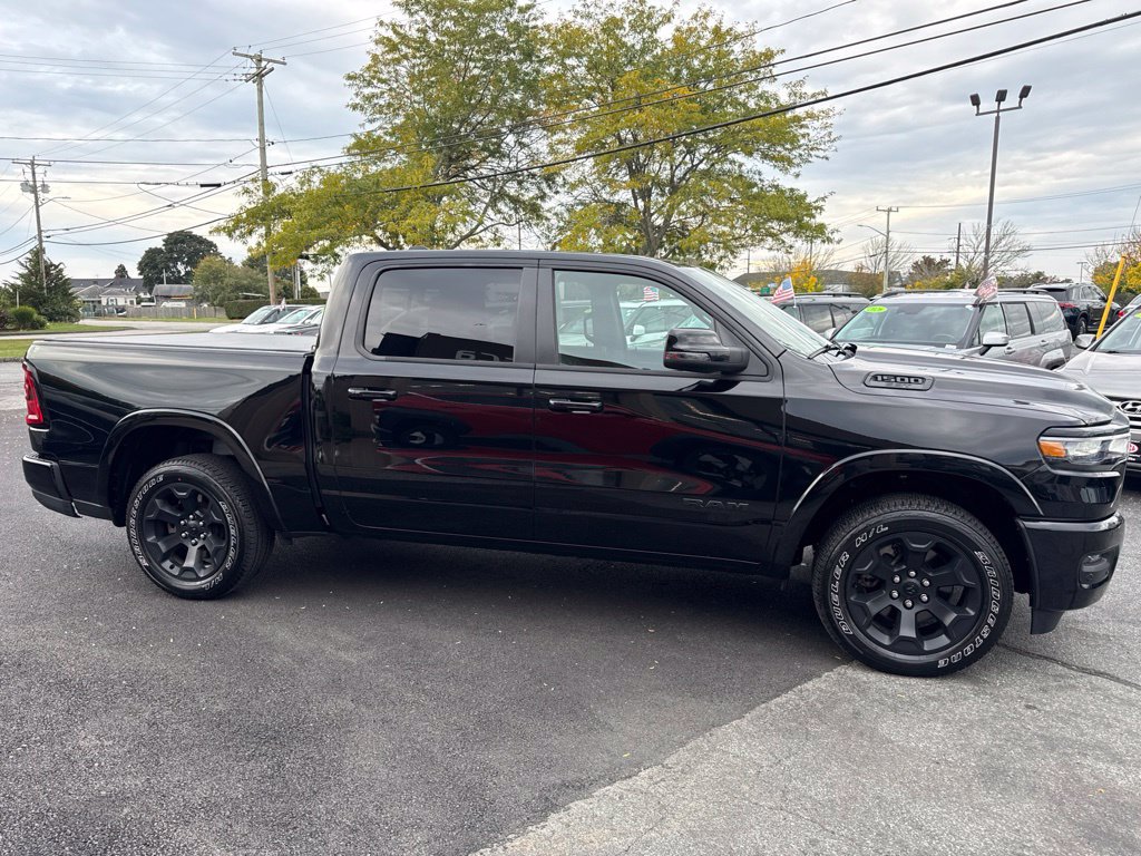 Used 2025 RAM 1500 Big Horn AWD/4WD image 4