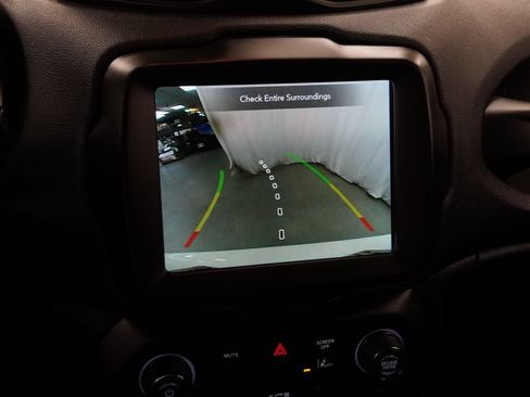 Certified 2023 Jeep Renegade Trailhawk AWD/4WD image 32