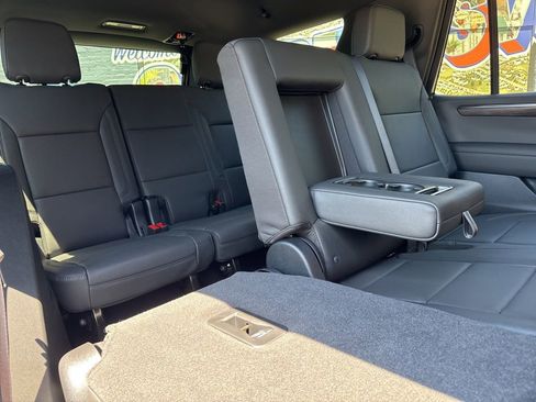 New 2026 Chevrolet Tahoe LT w/ Comfort Package AWD/4WD image 19