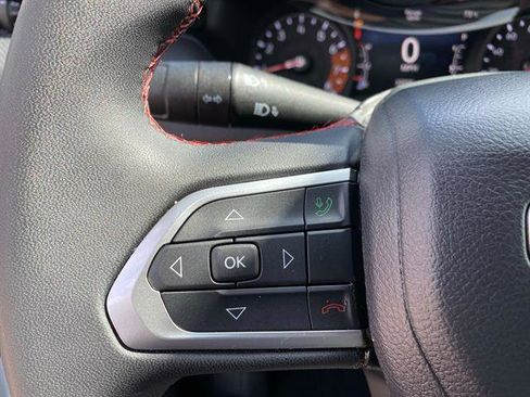 Used 2024 Jeep Compass Trailhawk image 19