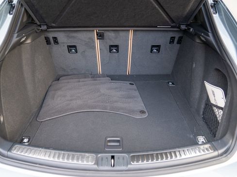 Used 2025 Porsche Macan image 28