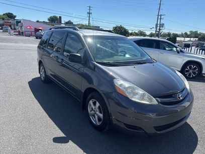 Used 2010 Toyota Sienna LE