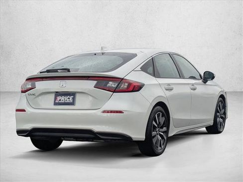 Certified 2024 Honda Civic EX-L image 5
