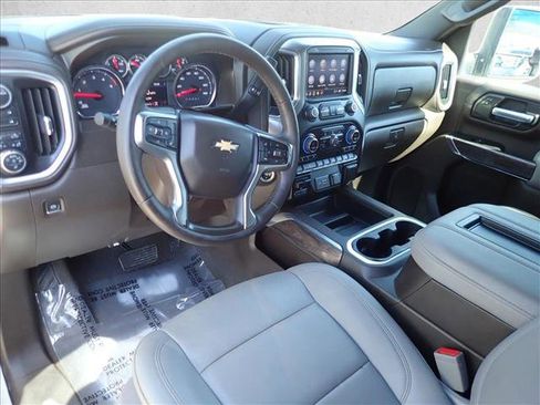 Used 2022 Chevrolet Silverado 2500 LTZ w/ LTZ Convenience Package AWD/4WD image 8