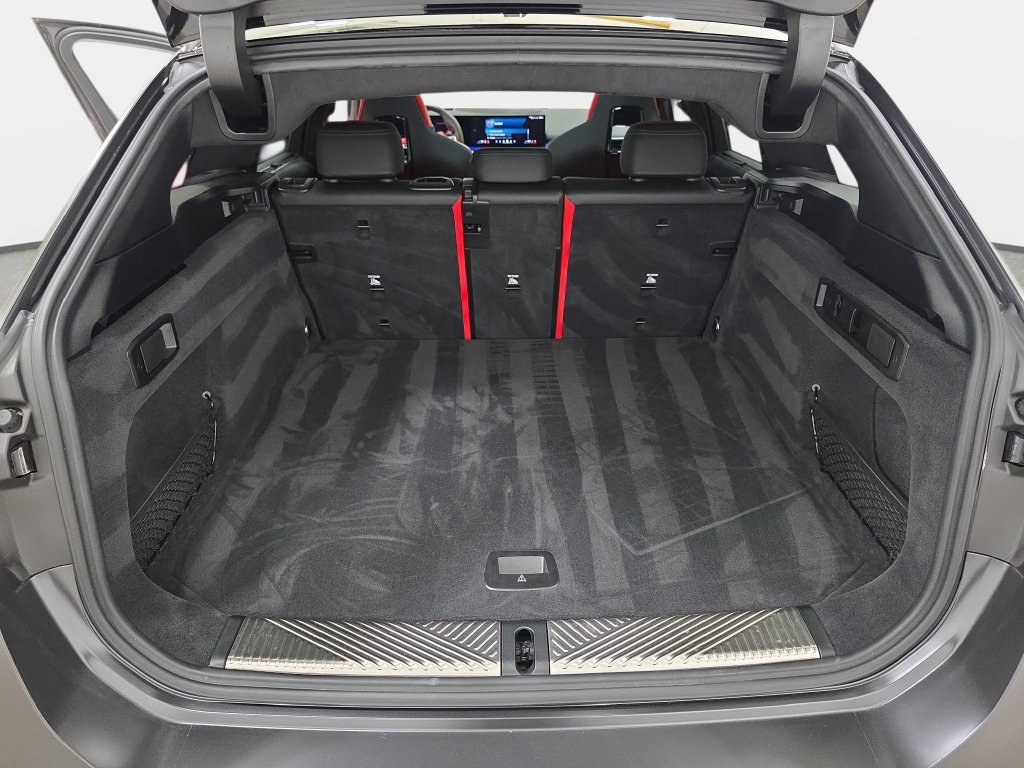 Used 2025 BMW M5 Touring AWD/4WD image 34