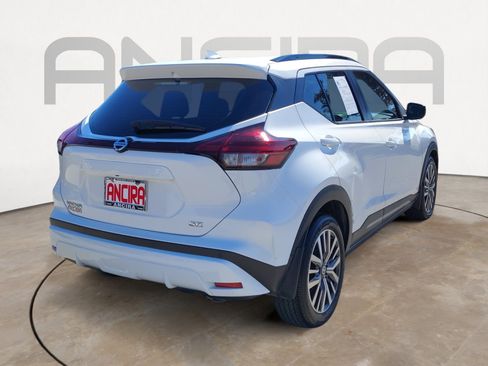 Used 2021 Nissan Kicks SR w/ SR Premium Package image 14