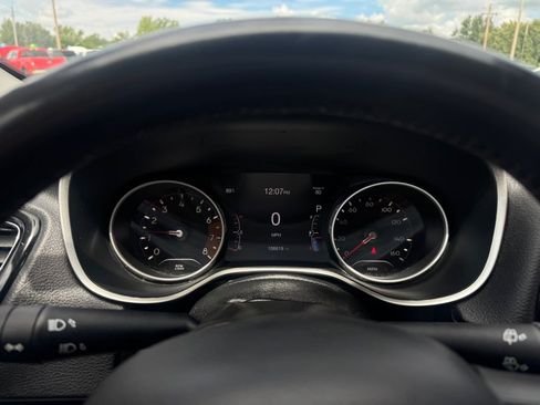 Used 2020 Jeep Compass Limited FWD image 13