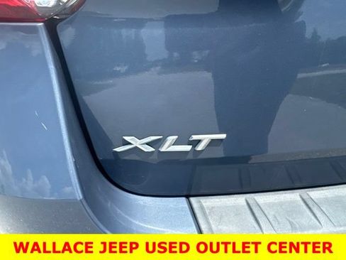 Used 2021 Ford Explorer XLT w/ Equipment Group 202A RWD image 4
