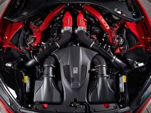 Certified 2019 Ferrari Portofino image 15