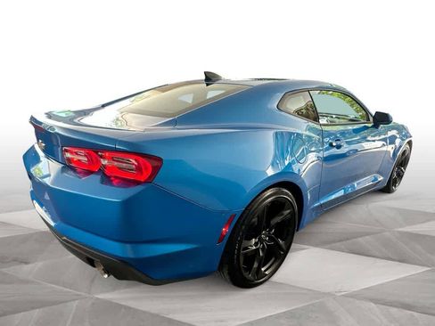Used 2024 Chevrolet Camaro LT RWD image 8