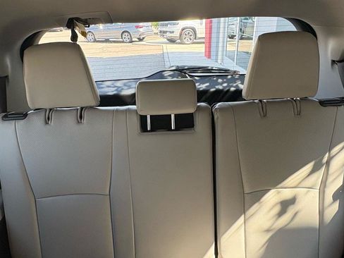 Used 2024 Toyota Grand Highlander FWD image 29