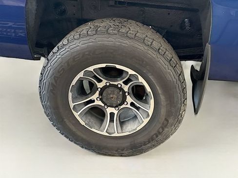 Used 2013 Chevrolet Silverado 2500 LT w/ Interior Plus Package AWD/4WD image 28