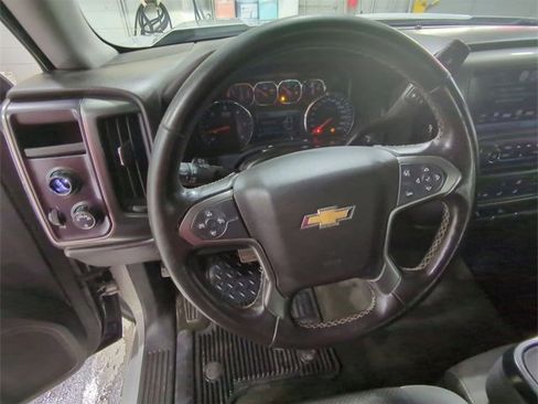 Used 2018 Chevrolet Silverado 1500 LT image 11