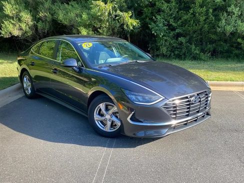 Used 2022 Hyundai Sonata SE FWD image 1