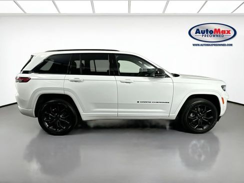 Used 2024 Jeep Grand Cherokee Limited 4xe AWD/4WD image 10