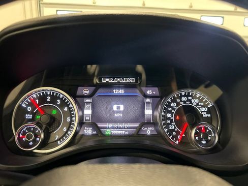 Used 2022 RAM 1500 Big Horn AWD/4WD image 21