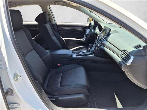 Used 2020 Honda Accord LX image 19