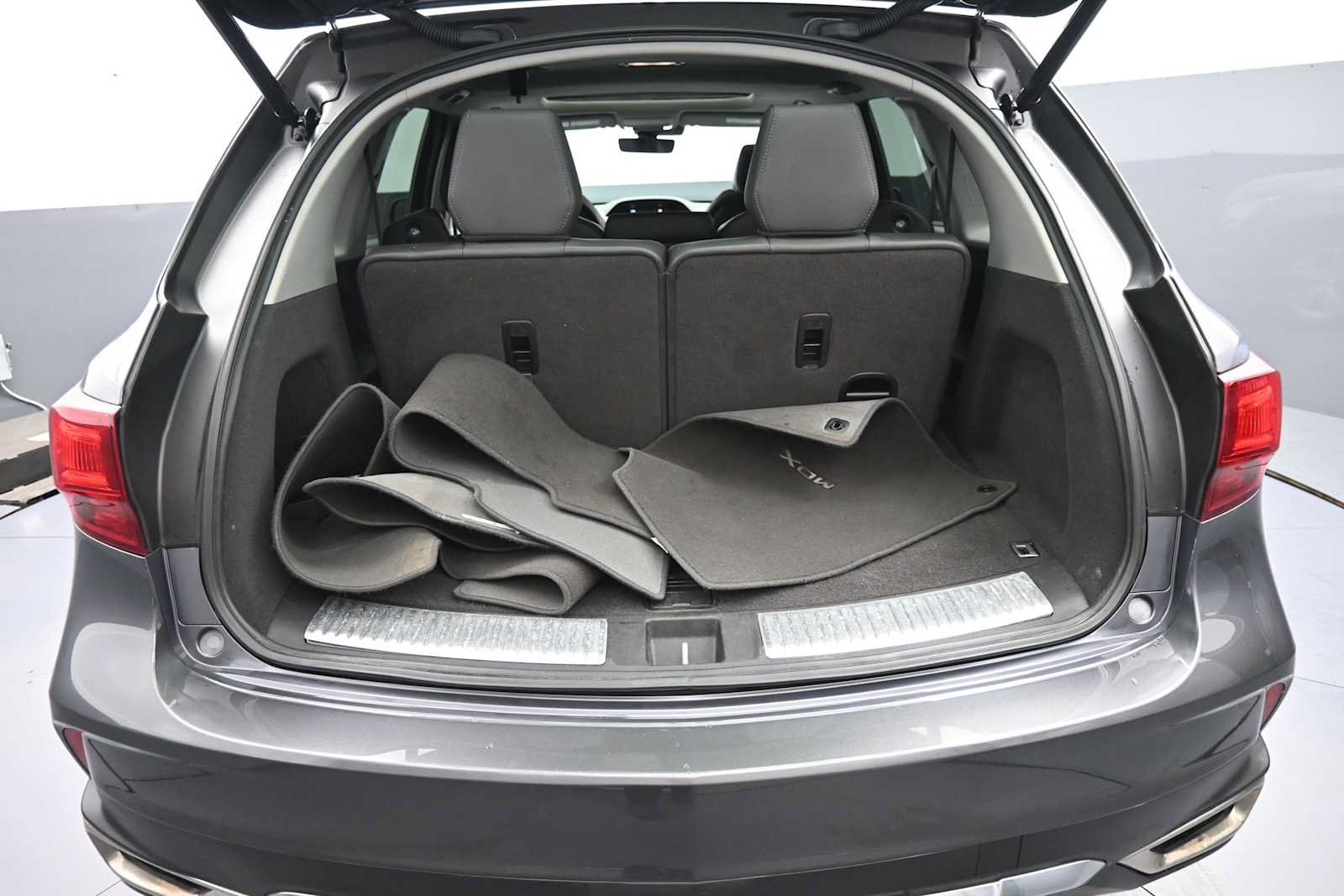 Used 2020 Acura MDX SH-AWD image 25
