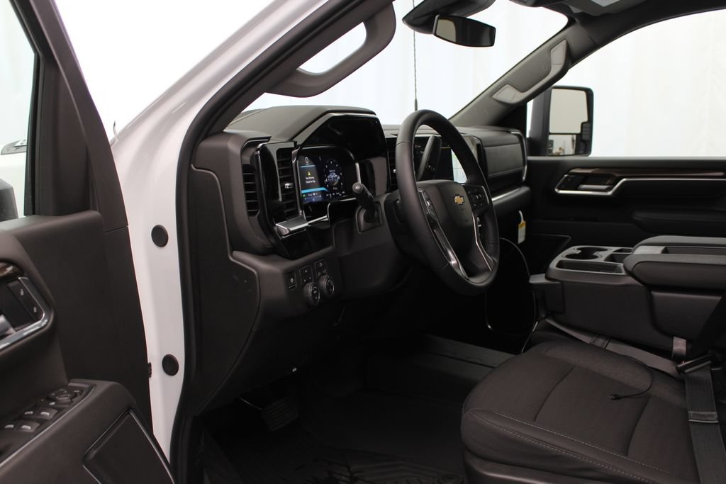 Used 2026 Chevrolet Silverado 2500 LT AWD/4WD image 19