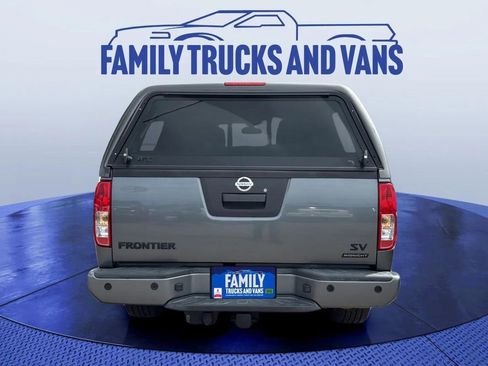Used 2018 Nissan Frontier SV w/ Value Truck Package RWD image 4