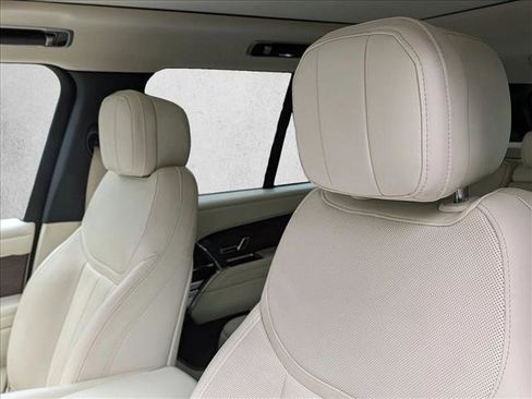 Used 2023 Land Rover Range Rover SE image 14