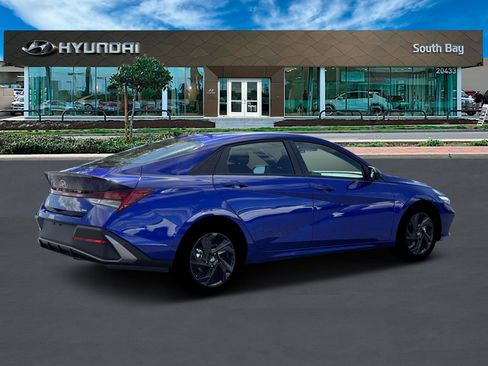New 2026 Hyundai Elantra Sport image 8
