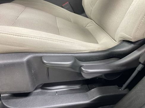 Used 2023 Chevrolet Traverse LS image 12