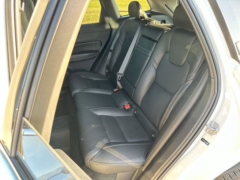 Used 2020 Volvo XC60 T6 Inscription w/ Protection Package Premier image 21