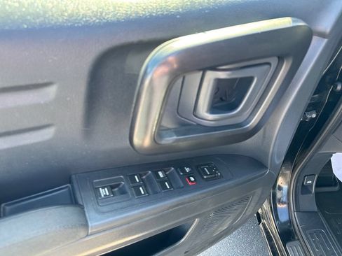 Used 2014 Honda Ridgeline Sport image 15