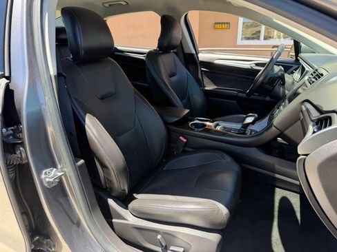 Used 2013 Ford Fusion Titanium FWD image 21