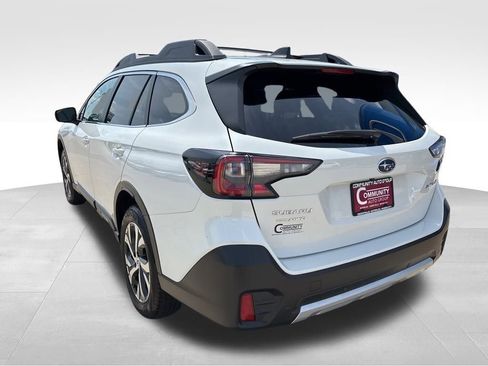 Used 2022 Subaru Outback Limited image 5