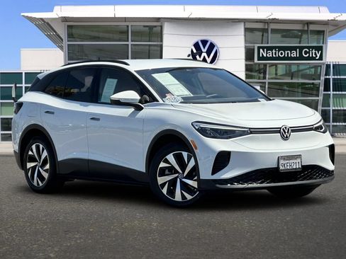 Used 2023 Volkswagen ID.4 2WD image 2